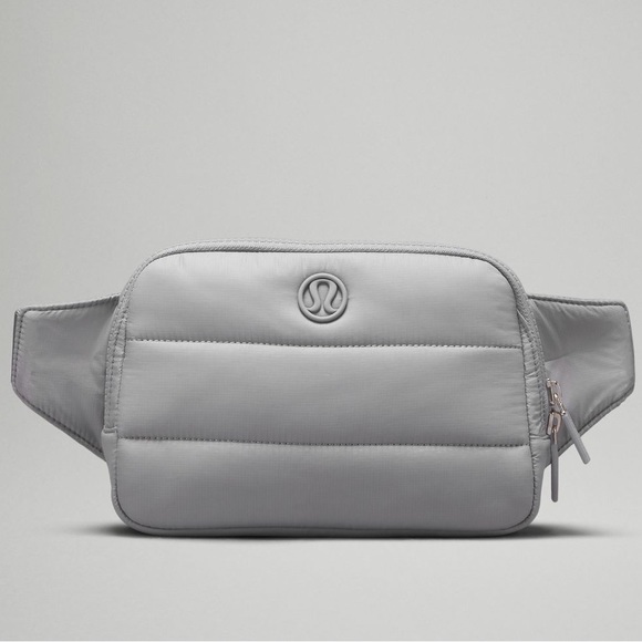 NWT Lululemon Large Everywhere Belt Bg 2L - Picture 3 of 9